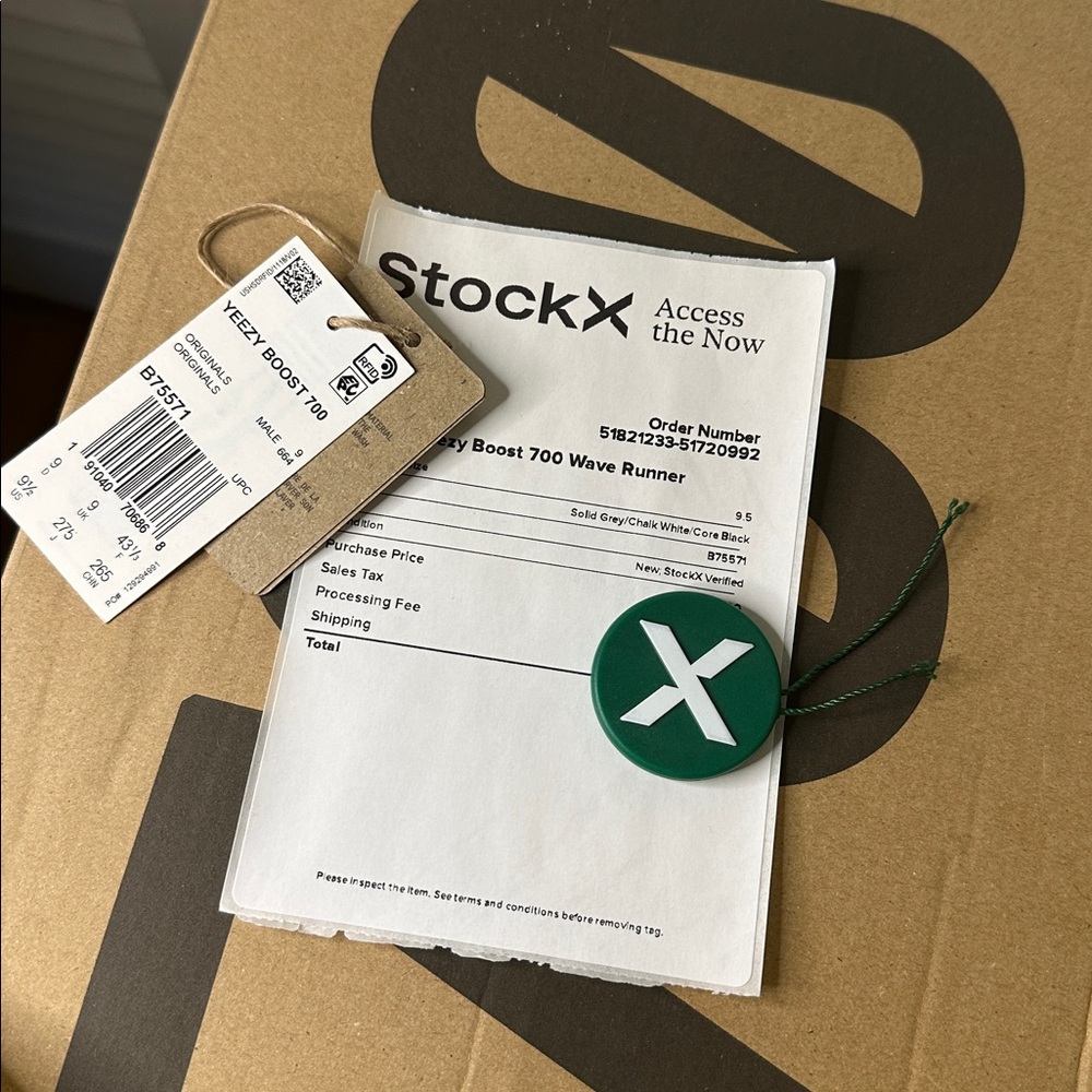 Adidas Yeezy Boost 700 Wave Runner… - Picture 10 of 10